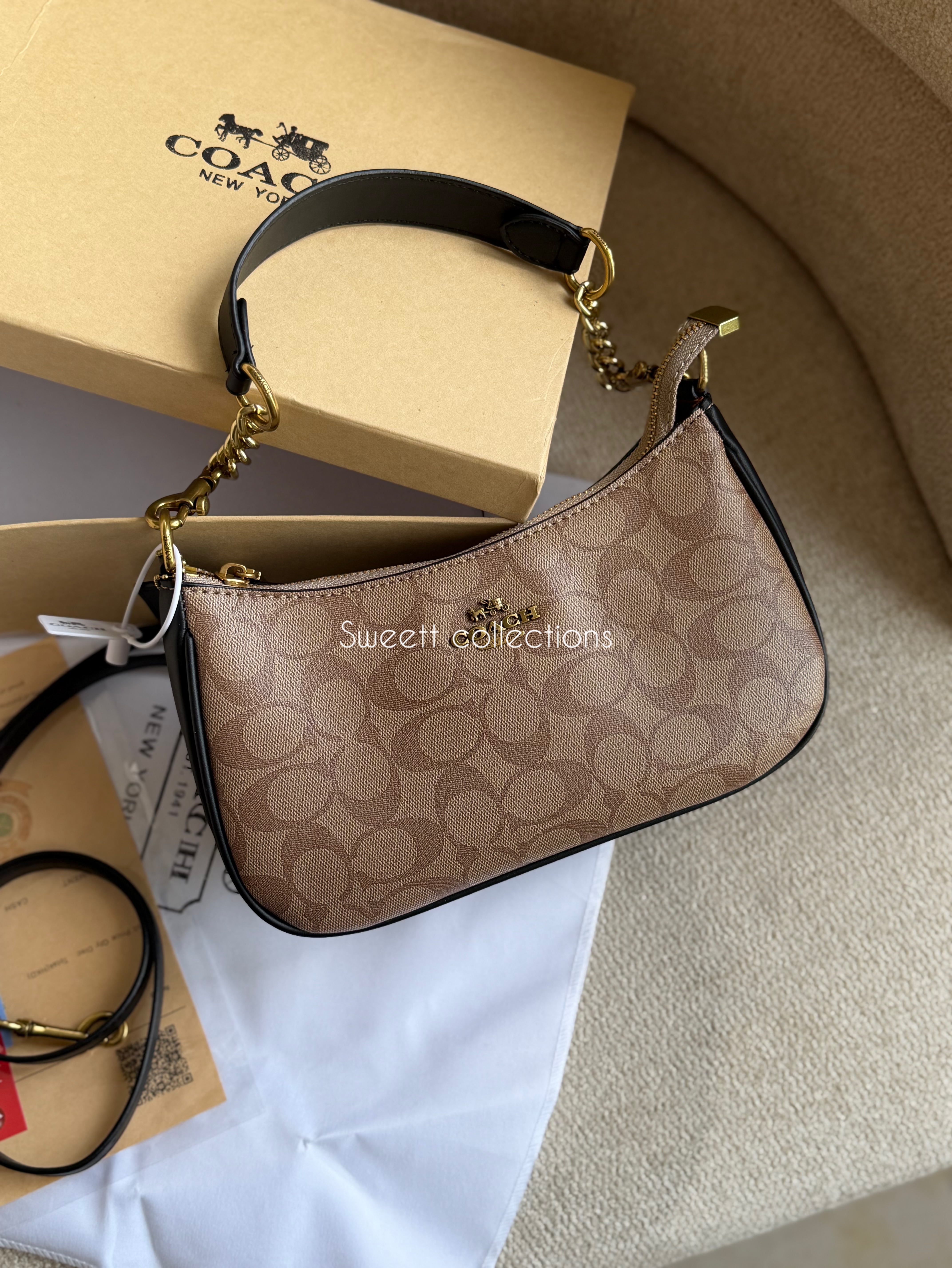 کیف زنانه  دستی  برند کوچ قهوه ای مشکی