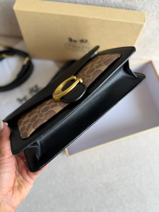 کیف زنانه برند کوچ