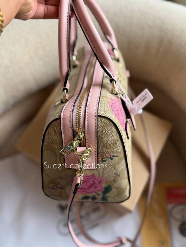 کیف زنانه برند کوچ صندوقی رز صورتی