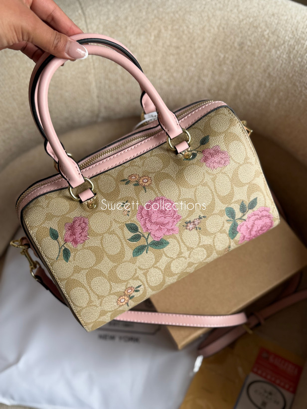 کیف زنانه برند کوچ صندوقی رز صورتی