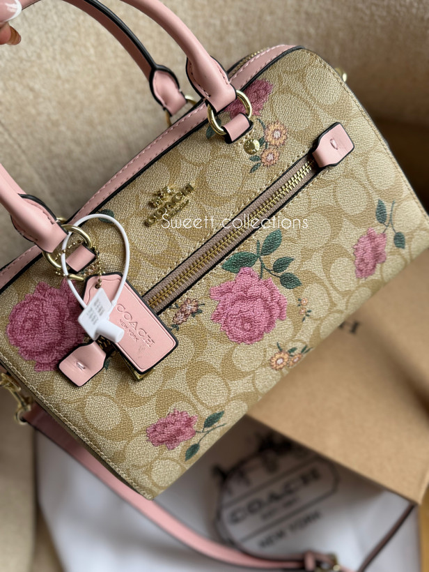 کیف زنانه برند کوچ صندوقی رز صورتی